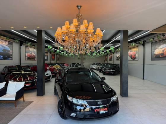 KIA CERATO 1.6 SX2 16V GASOLINA 4P AUTOMÁTICO KIA CERATO 1.6 SX2 16V GASOLINA 4P AUTOMÁTICO